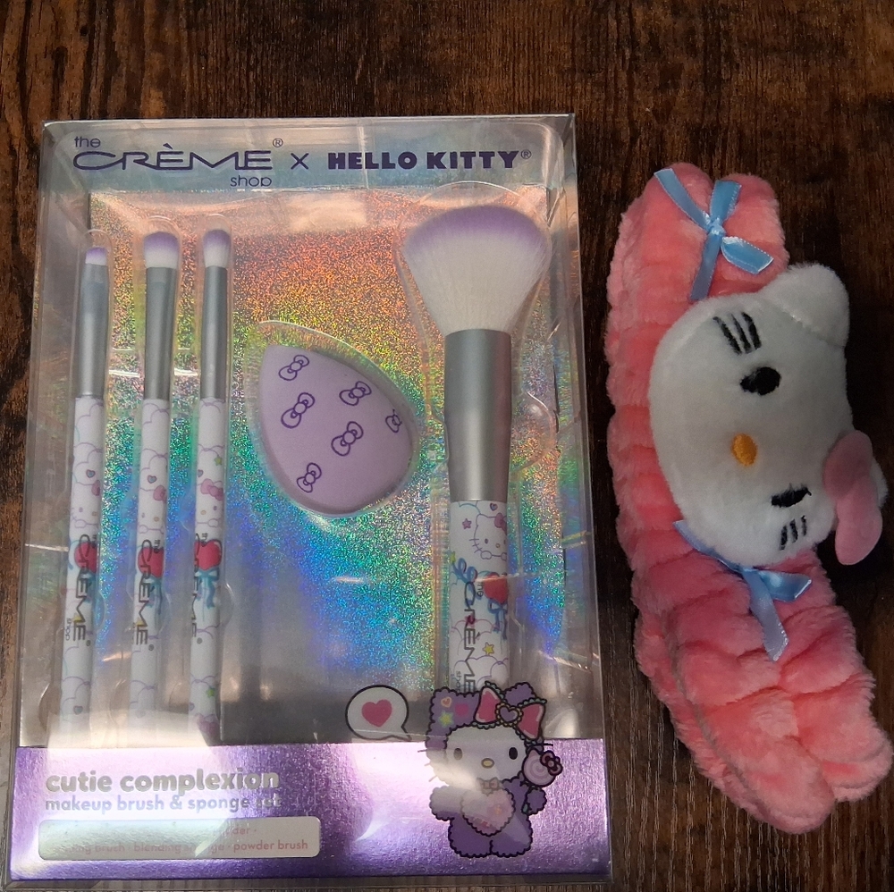 Hello Kitty Cutie Complexion Makeup Brush & Sponge Set - Pink/White